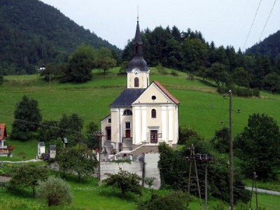 cerkev2.jpg
