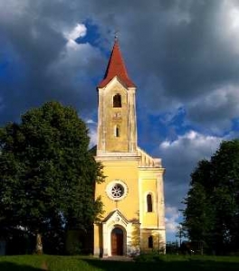 Stara_cerkev_001.jpg